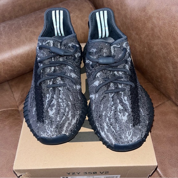 adidas Men's Yeezy Boost 350 V2 MX Dark Salt  size 6 - Picture 1 of 8